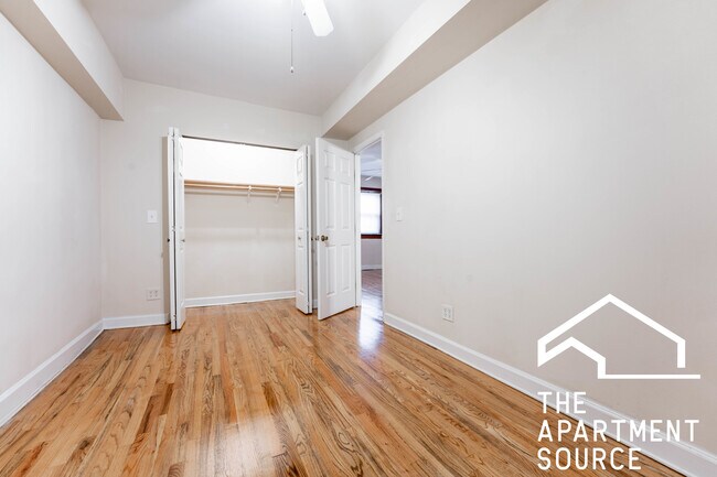 Foto del edificio - 1208 W Wrightwood Ave
