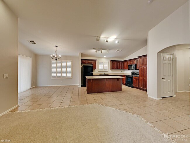 Building Photo - 6708 W Gary Way