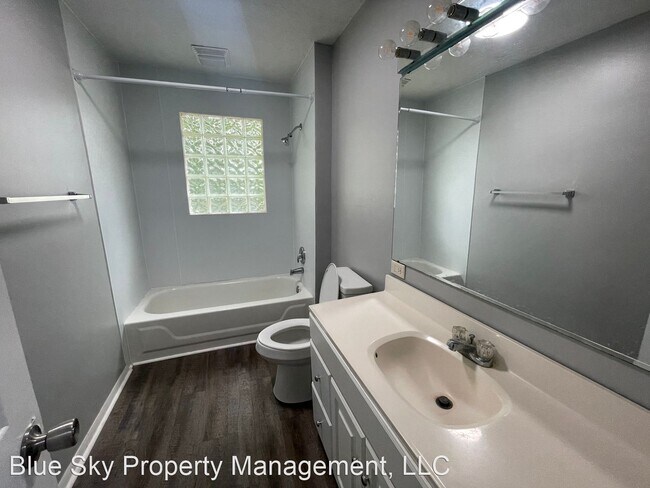 Building Photo - 2 br, 1 bath House - 3700 South Beacon Street
