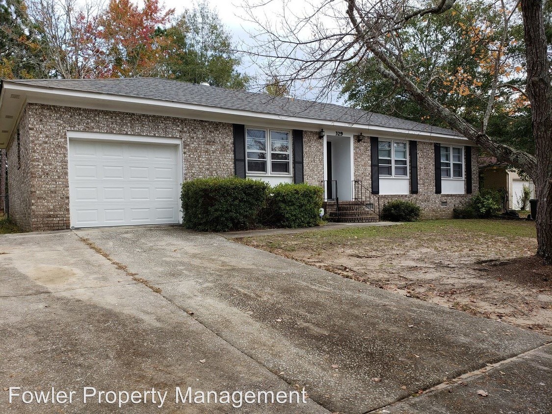 Primary Photo - 3 br, 2 bath House - 329 Quail Hills Drive