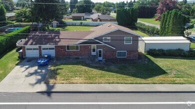 Building Photo - 904 S McDonald Rd