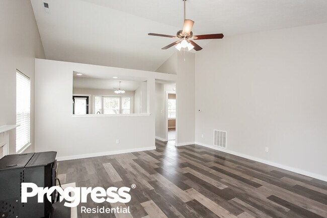 Foto del edificio - 5620 Willowridge Ct