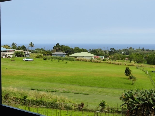 Building Photo - LARGE HOME WITH VIEWS IN PEPEEKEO