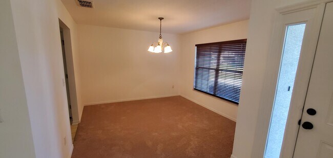 Building Photo - 1502 SW Medley Ln
