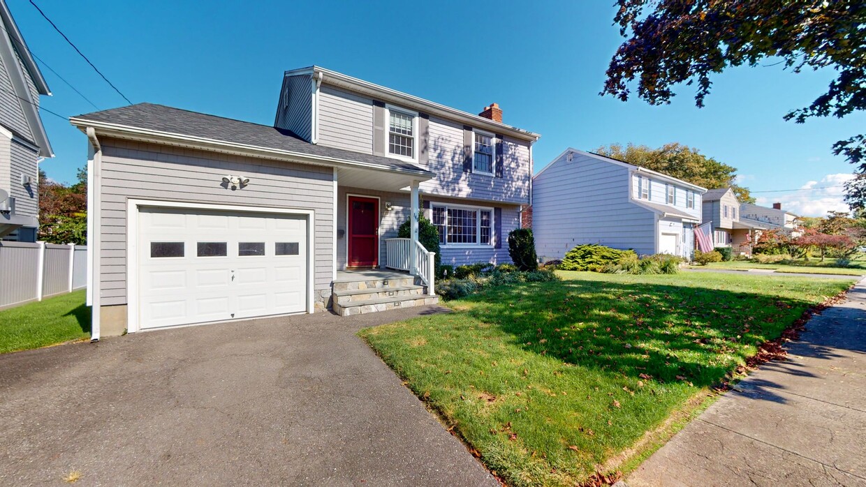 Primary Photo - PRICE REDUCED 3 Bedroom Colonial In Fairfield
