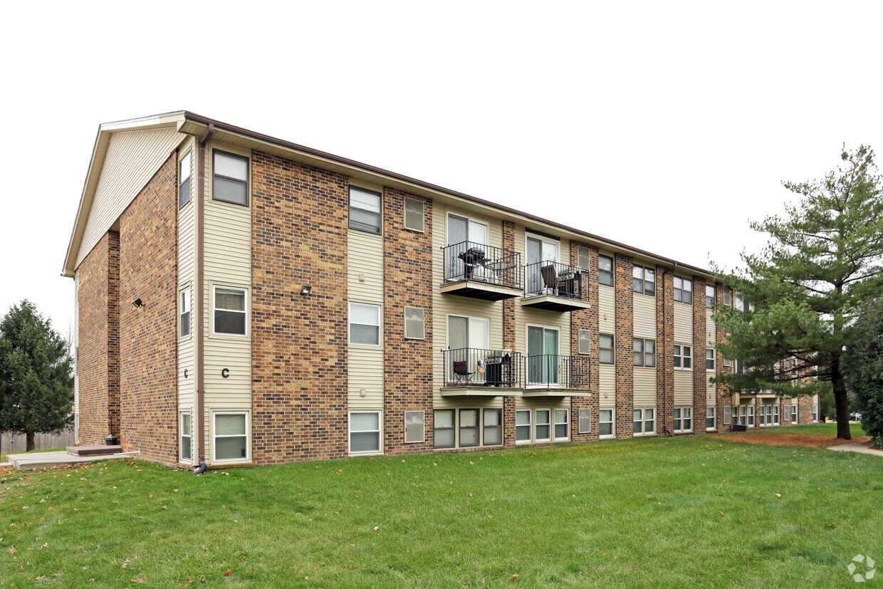 Adventureland Village Apartments Apartments in Altoona, IA