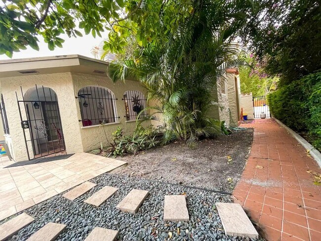 Foto del edificio - 523 28th St