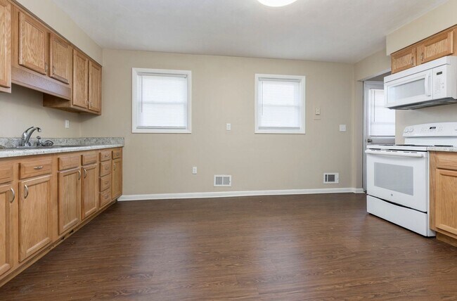 Foto del edificio - 3857 Darlene Dr