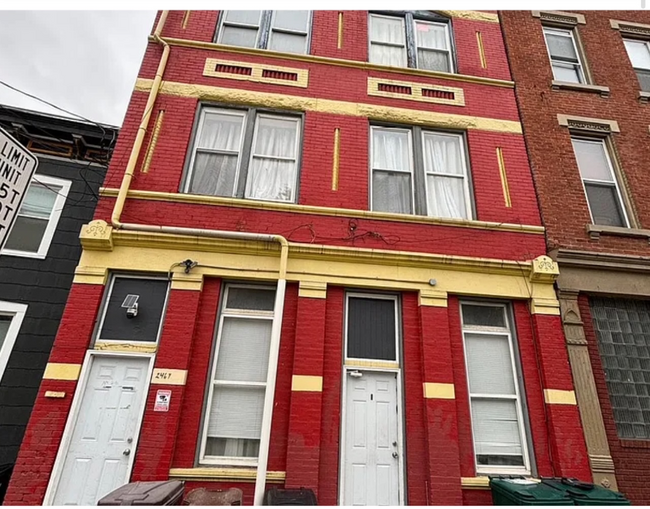 Foto del edificio - 2467 W McMicken Ave