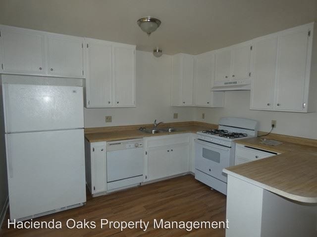 Building Photo - 137 E McElhaney Ave
