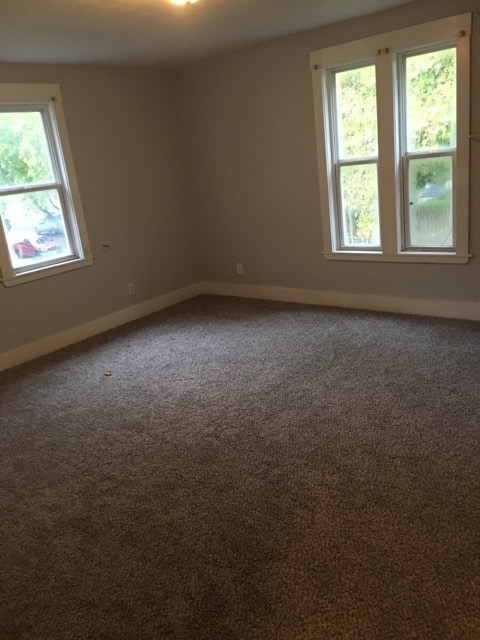 Building Photo - $1350.00 3 Bedroom 2 Bathroom