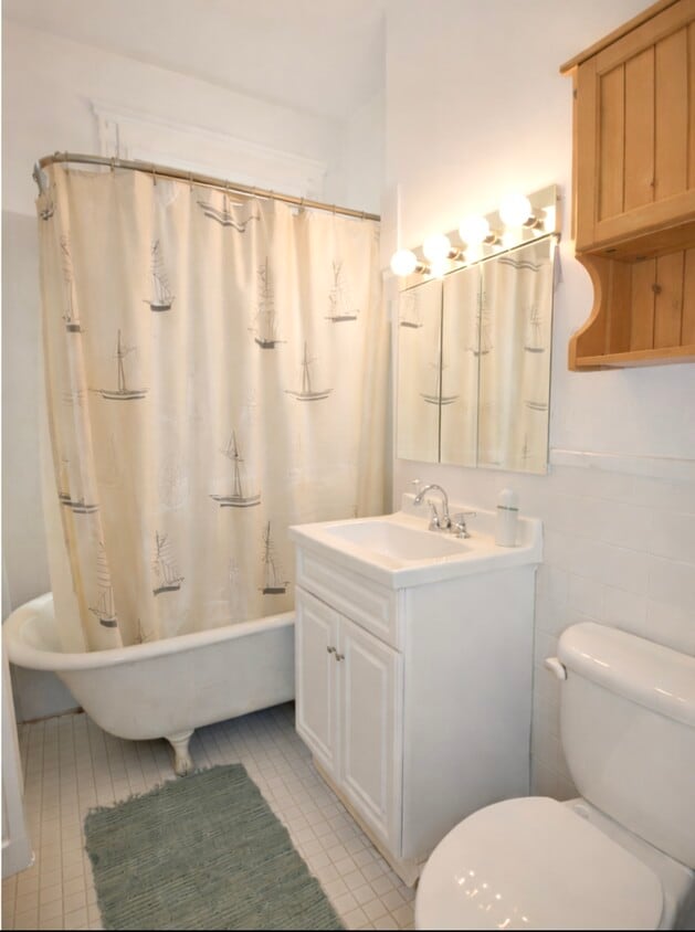 Building Photo - 319 Allston St