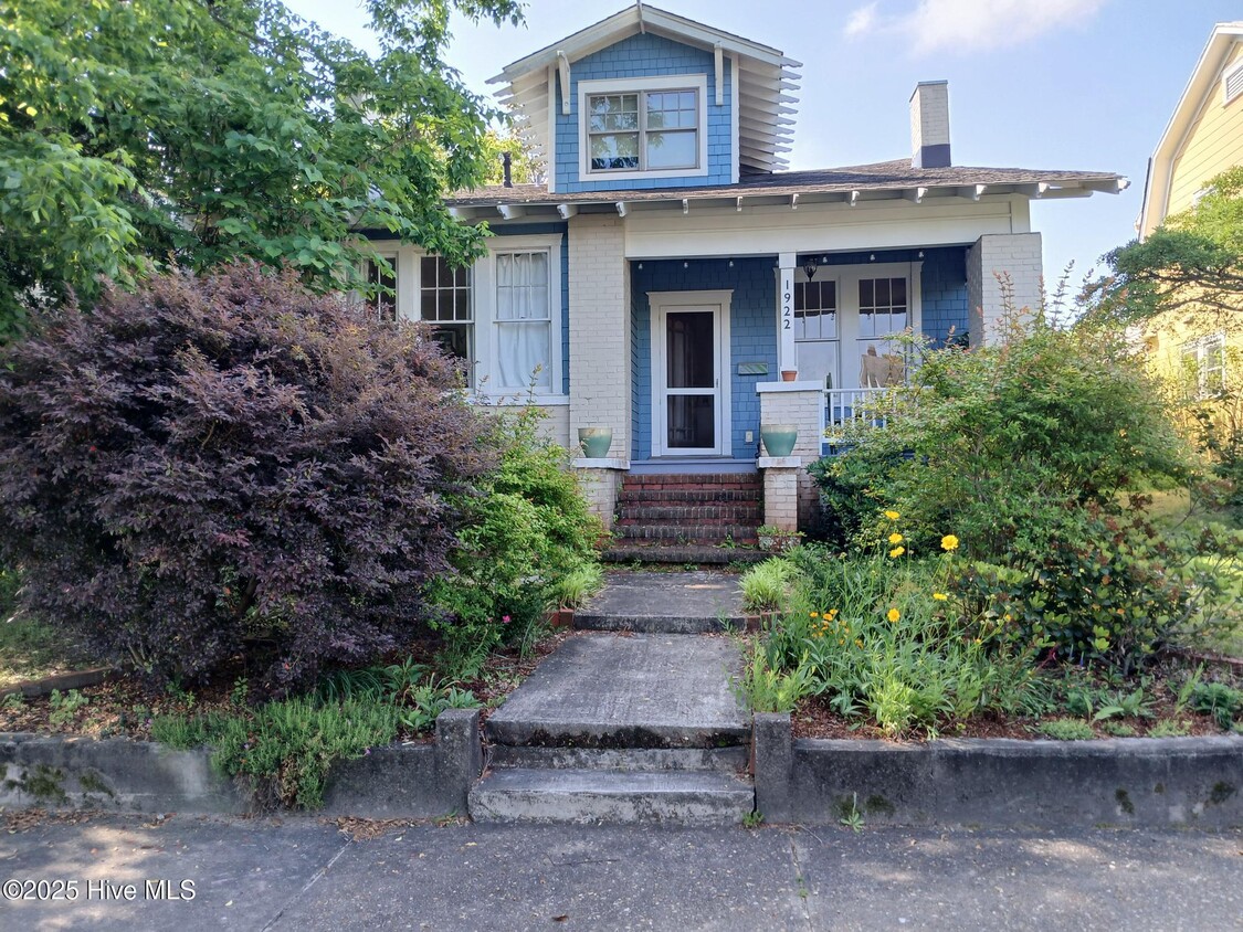 Foto principal - 1922 Chestnut St