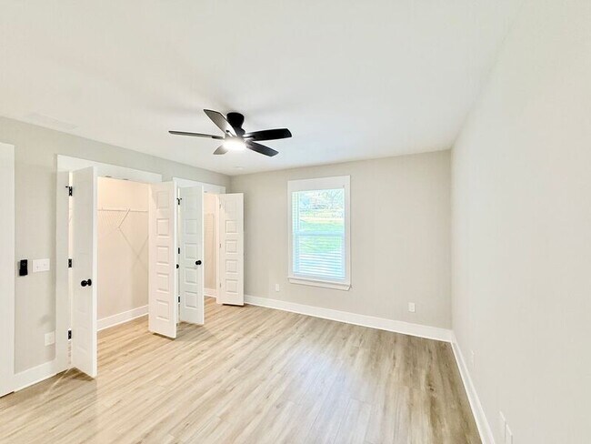 Foto del edificio - 478 Ronda St