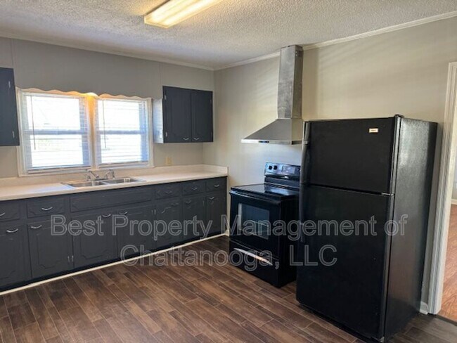 Foto del edificio - 1408 Armour Dr