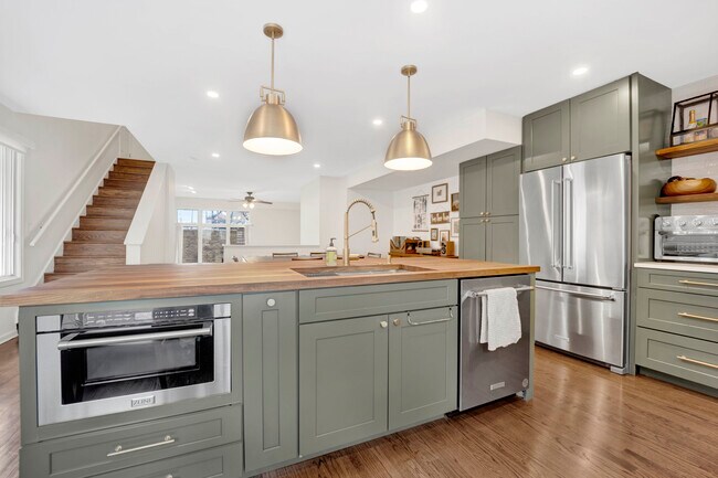 Foto del edificio - 1646 W Julian St