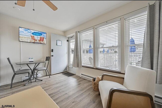 Foto del edificio - 413 E Brigantine Ave