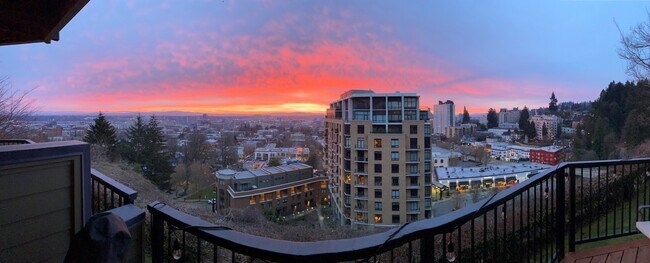Foto del edificio - 310 NW Uptown Ter