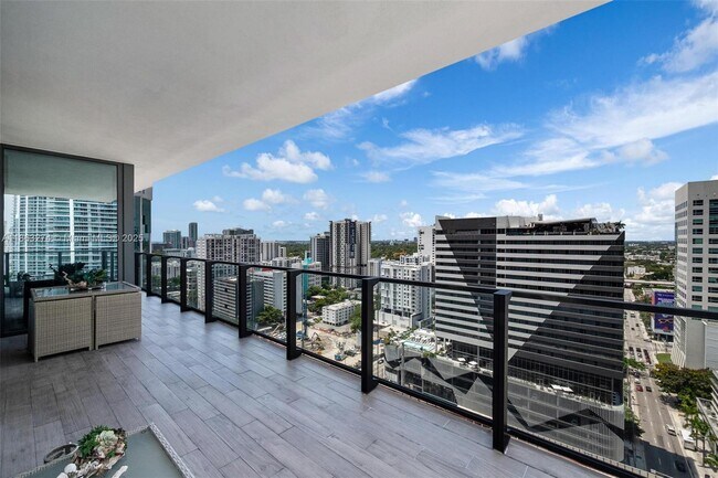 Foto del edificio - 88 SW 7th St