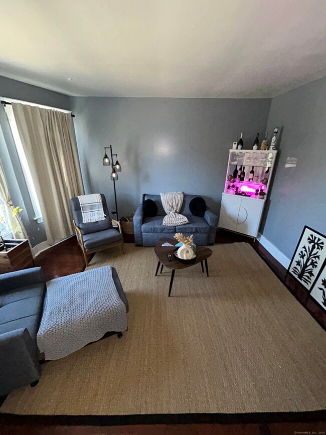 Foto del edificio - 222 Summerfield Ave