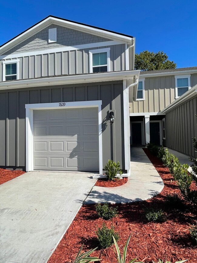 Building Photo - 7609 Legacy Trl