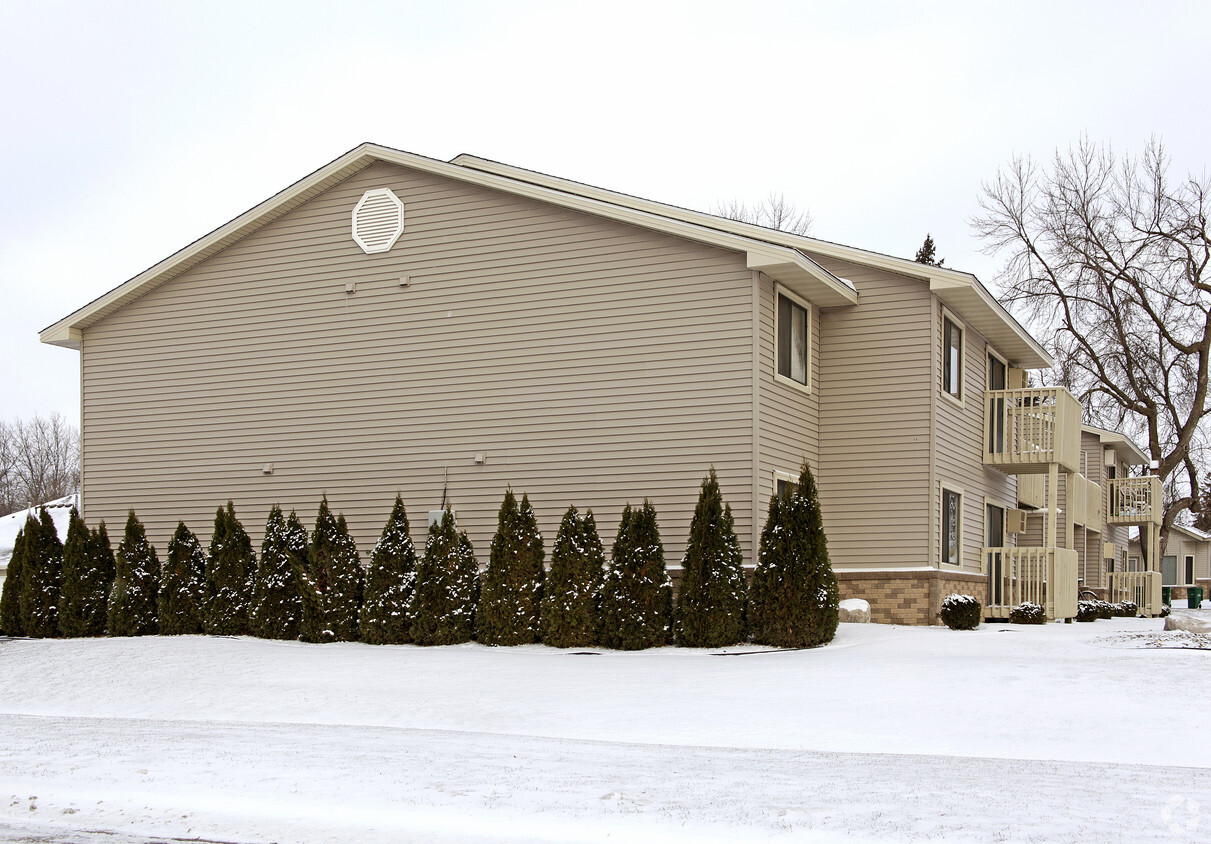 Foto del edificio - Meadowbrook Apartments