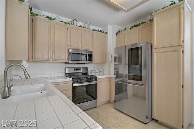 Building Photo - 8116 Kokoma Dr