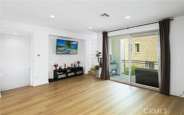 Foto del edificio - 166 Novel