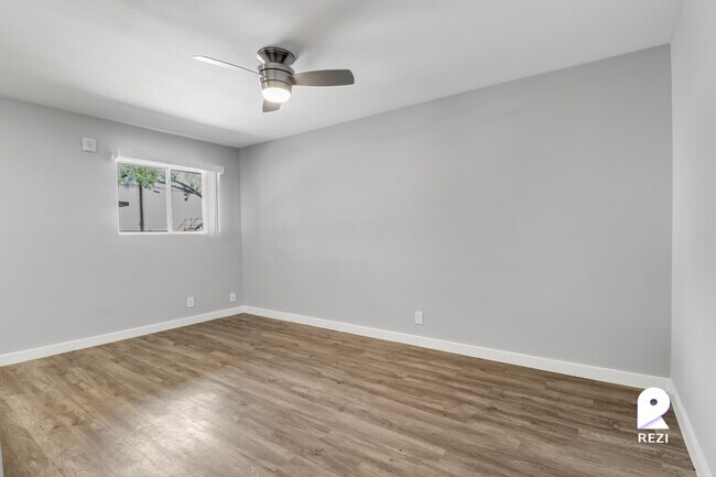 Building Photo - 803-809 Tirado St