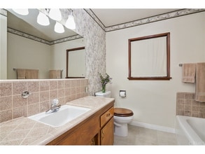 Building Photo - 19150 SE 21 Pl