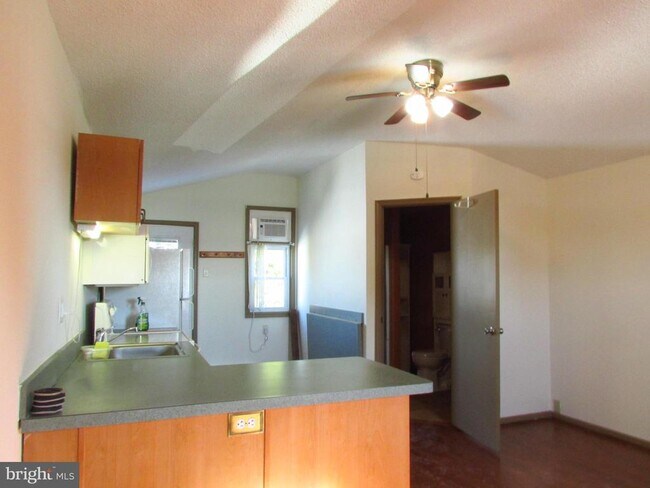 Foto del edificio - 31379 River Rd