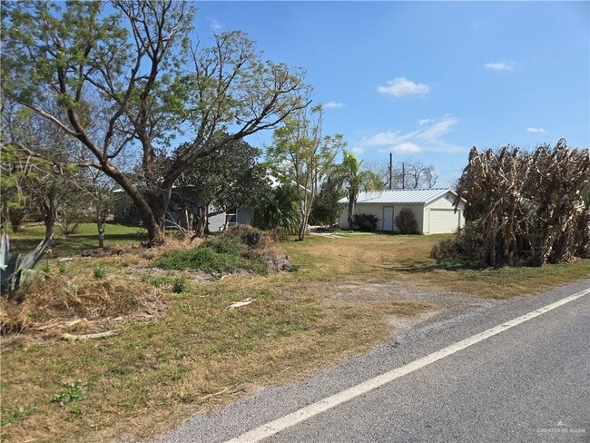Building Photo - 19 Landrum Park Rd