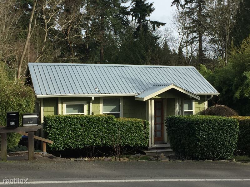 Primary Photo - 1 br, 1.5 bath House - 568 Ericksen Avenue