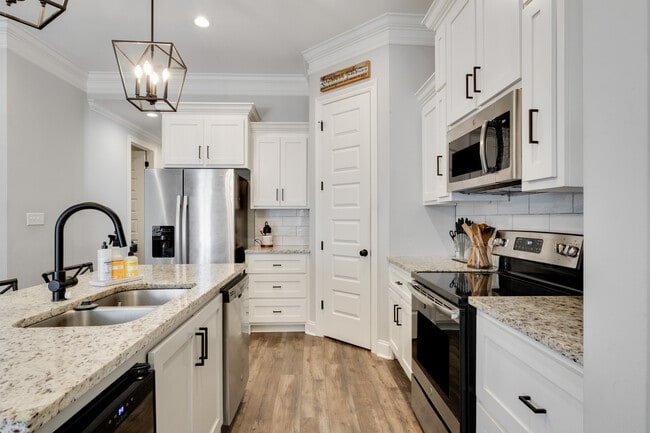 Foto del edificio - 204 San Sebastian Dr