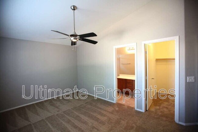 Building Photo - 15216 N B Ct
