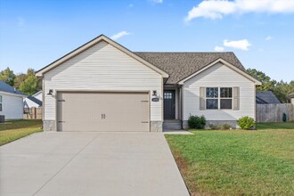 Building Photo - 1498 Fredrick Dr