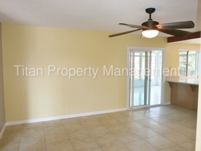 Foto del edificio - 7436 Norbeck Way