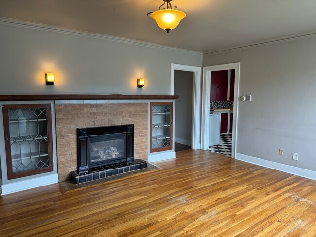 Building Photo - 910 Carolina St