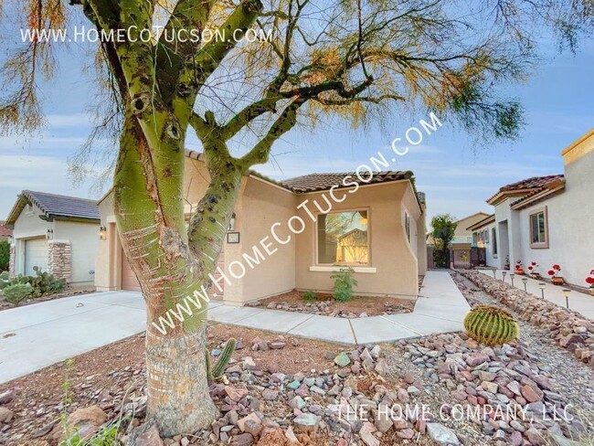 Building Photo - 375 W Calle Montero Three Bedroom in Ranch...