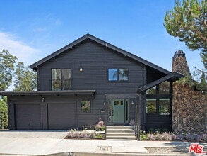 Building Photo - 2304 Vestal Ave