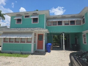 Building Photo - 1609 Poinsettia Ave