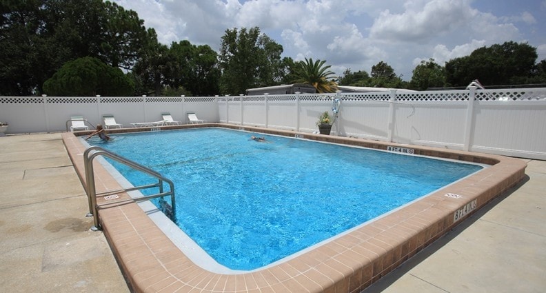 Pool - Holiday Village