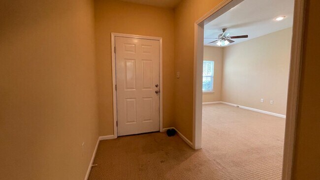 Foto del edificio - 2 Bedroom, 2.5 Bathrooms Townhome in the Heart of Savannah's Southside