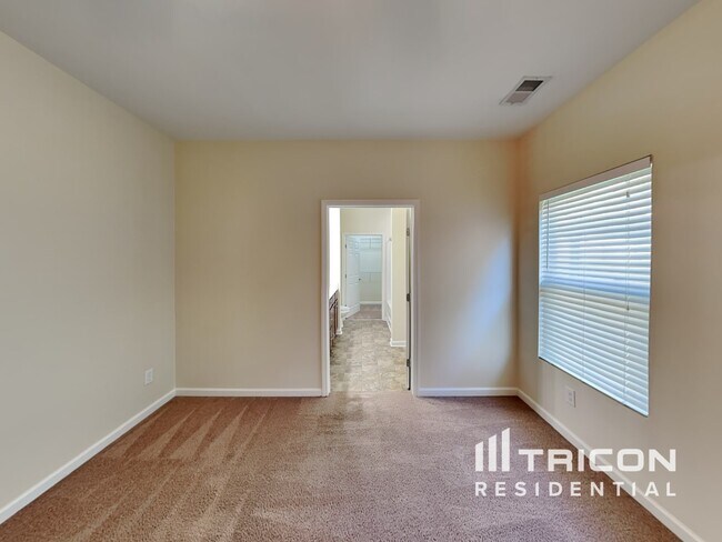 Building Photo - 305 Dunnwood Loop Mount Juliet TN