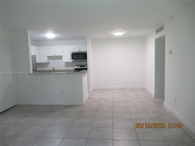 Building Photo - 9654 S Belfort Cir