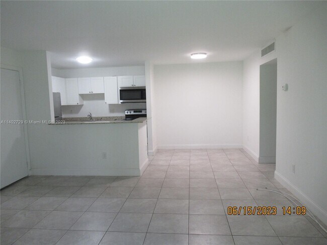 Foto del edificio - 9654 S Belfort Cir