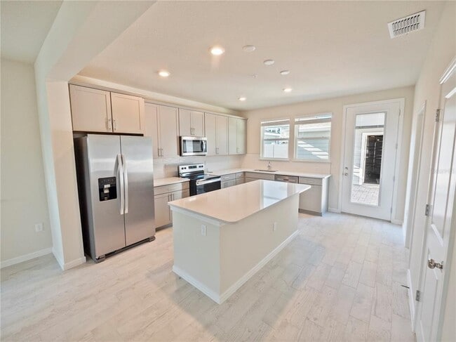 Building Photo - 14354 Orchid Is Dr