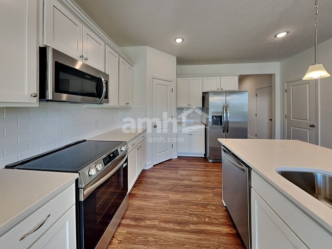 Building Photo - 8434 Northpoint Dr