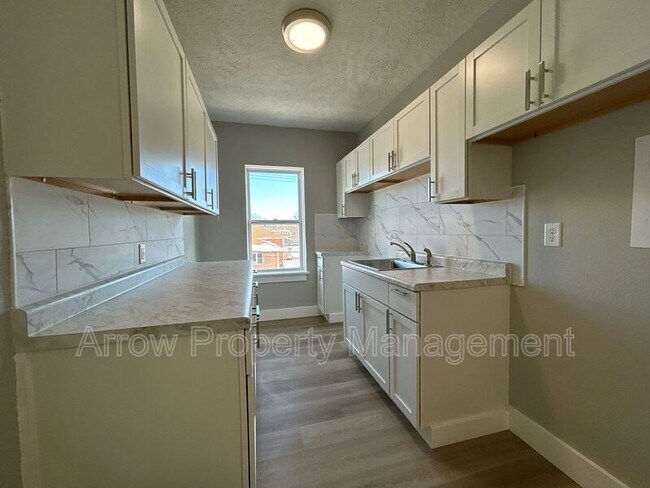 Foto del edificio - 723 Ella St