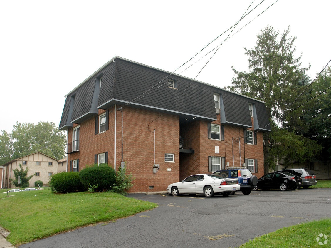 Building Side - 161 E Norwich Ave